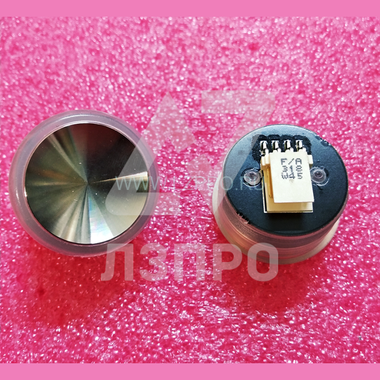Кнопка (белая ореол, шлифованная, AMP разъем для MCS220) FAA25090AD318 Otis