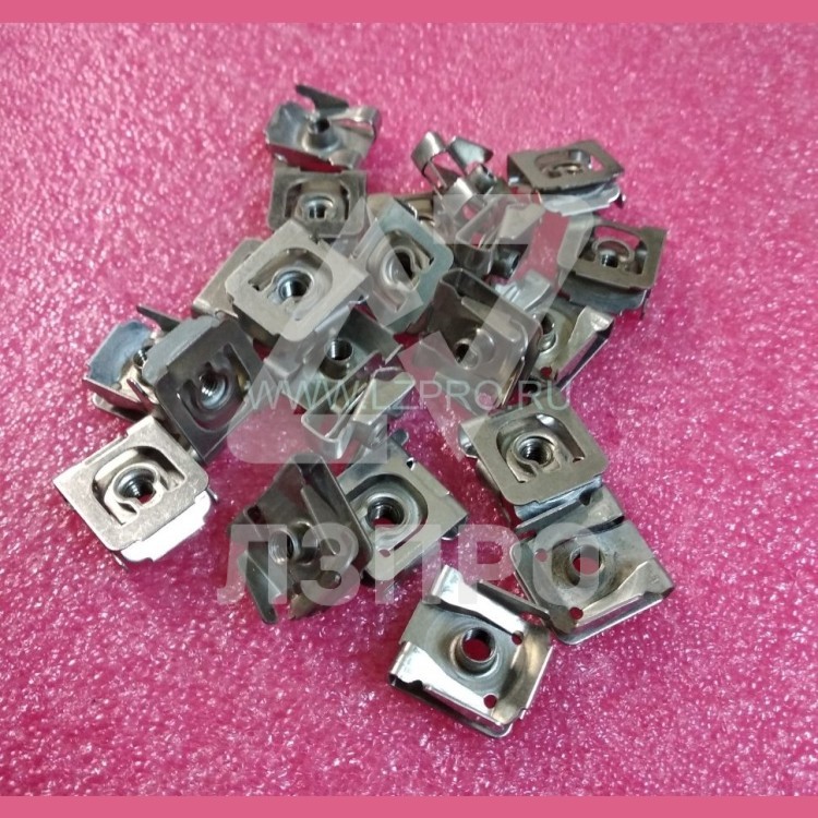 Клипса (скоба) М4 крепления облицовки балюстрады 506NCE/606NCT Otis GAA72BT1