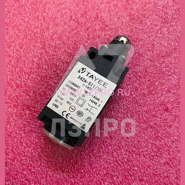 Выключатель концевой X42A-S11/1R TAYEE